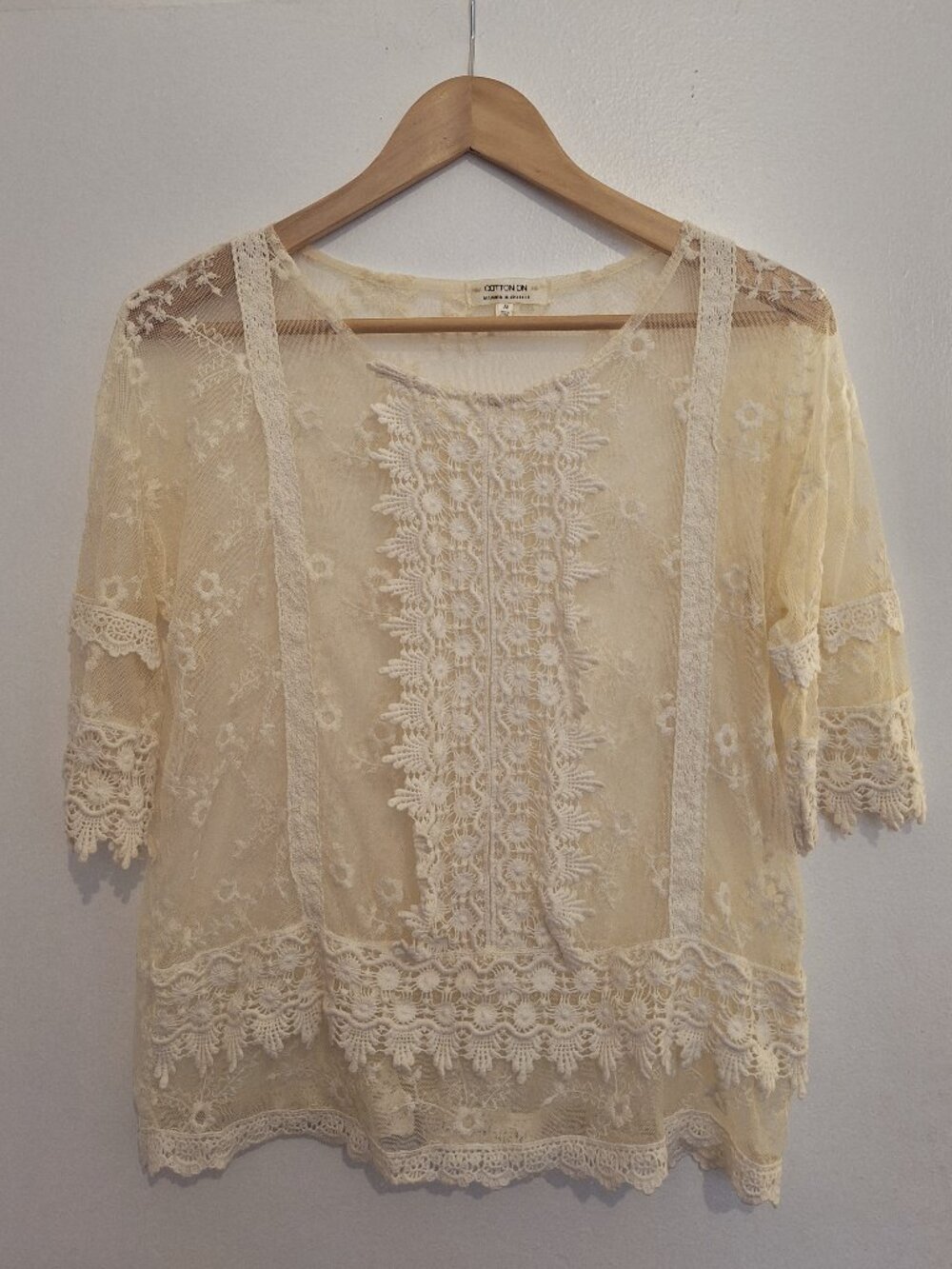 Sheer lace cream three quarter sleeve top size M